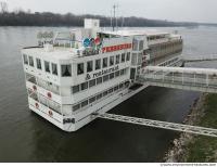 vehicle passenger ship 0064